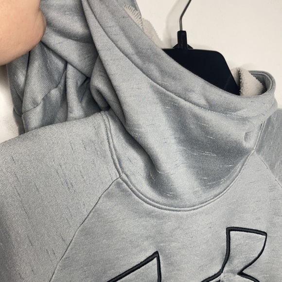 Under Armour cold gear loose fit hoodie size medium - Picture 3 of 7